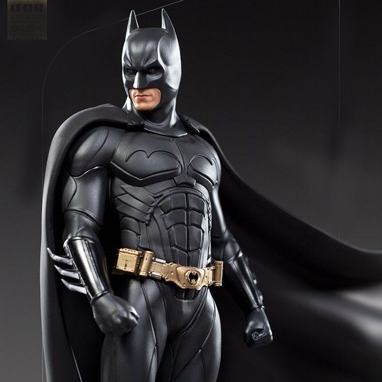 Batman - Christian Bale: Batman Begins Deluxe Exclusivo Tooys Iron Studios  1:10 Tooys :: Coleccionables e Infantiles
