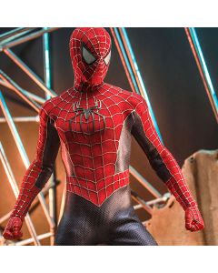 Ampliando la serie de colección Spider-Man: No Way Home , Sideshow y Hot Toys presentan a tu Friendly Neighborhood Spider-Man como una figura coleccionable de escala 1:6. 