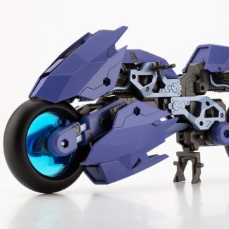 La motocicleta de ataque de gran tamaño, Rapid Raider, ¡está de vuelta con una nueva coloración basada en el violeta y calcomanías nacaradas! Esta motocicleta puede sentar a Frame Arms Girl y otros modelos.