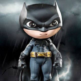 Sideshow y Iron Studios se enorgullecen de anunciar la figura coleccionable de Batman Mini Co. de la línea Justice League Mini Co. Hero Series.