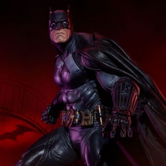 Criminales de Gotham, ¡cuidado! Sideshow se enorgullece de presentar la  figura Batman Premium Format.