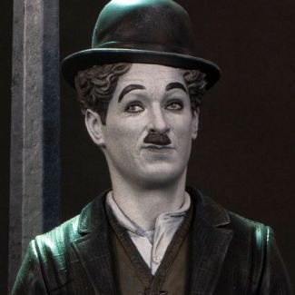 Infinite Statue se inspira en una de las obras maestras de Chaplin, la película "A Dog's Life", y crea esta maravillosa escultura. 