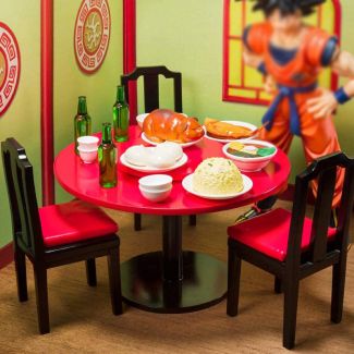 Recrea escenas de comedor dinámicas con el juego de restaurante Hara Hachibunme de Son Goku por S.H. Figuarts Tamashii Nations.