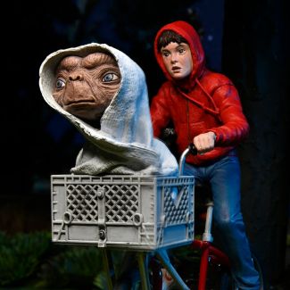 ¡Esta fabulosa figura de acción celebra el 40 aniversario del amado clásico! Trae la magia y la emoción de E.T. El Extraterrestre a tu mundo. 