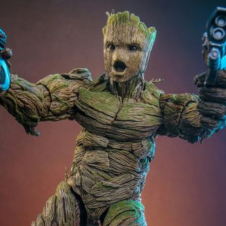 Para celebrar el lanzamiento oficial de Guardians of the Galaxy Vol.3 en el cine, Sideshow y Hot Toys se complacen en presentar la figura coleccionable de Groot escala 1:6 para prepararte para este paseo épico.