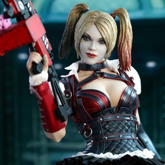 Harley Quinn - Batman Arkham Knight Escala 1:6 por Hot Toys