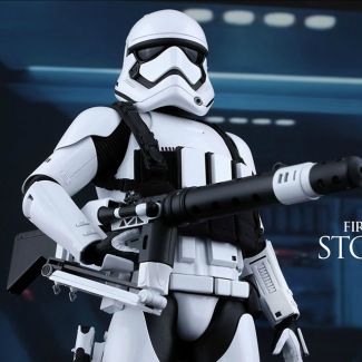 Heavy Gunner Stormtrooper Escala 1:6 de Star Wars: First Order por Hot Toys