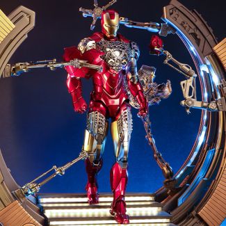 Diseñado con gran atención a los detalles mecánicos, Iron Man Mark VI (2.0) con Suit-Up Gantry  en el techo de Stark Tower cobra vida como un impresionante conjunto coleccionable inspirado en The Avengers de Marvel Studios.