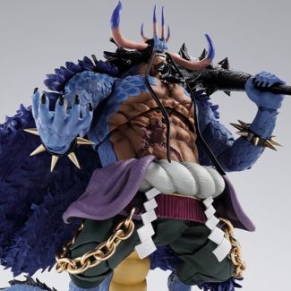 De la serie de anime «One Piece», llegó Kaido King of the Beasts en su forma de Hombre-Bestia, con un enorme tamaño.