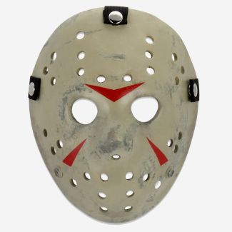 Por primera vez, está disponible una réplica asequible de la máscara de hockey que debutó Jason en Friday the 13th Part 3. Hecho de resina y pintado a mano, incluye correas de cuero para que pueda usar la máscara o colgarla en la pared para exhibirla.