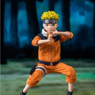 Naruto Uzumaki es un ninja ingenuo, exuberante y valiente que es el jinchūriki de los Nueve Colas desde el día en que nació. Con estas dificultades y penurias, trabaja muy duro para obtener la aprobación de Konohagakure (Aldea escondida en las hojas) mien