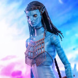 Inspirados en la aclamada película Avatar: The Way of Water , Sideshow y Hot Toys presentan a Neytiri como una figura coleccionable de escala 1:6 de la serie Movie Masterpiece. 