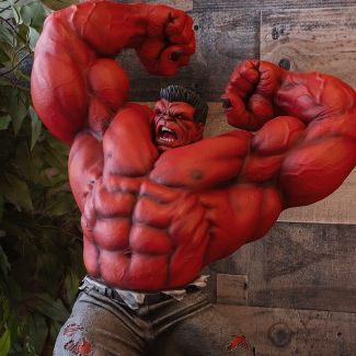 Sideshow presenta la figura Red Hulk: Thunderbolt Ross Premium Format, un coleccionable dominante de Marvel exclusivo para minoristas inspirado en el alter ego carmesí del general Thaddeus Ross.