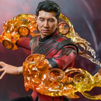 Celebrando el lanzamiento oficial de Shang-Chi y la leyenda de los diez anillos de Marvel Studios , Sideshow y Hot Toys se complacen en presentar al nuevo héroe Shang-Chi como una figura coleccionable de alta precisión a escala 1:6.