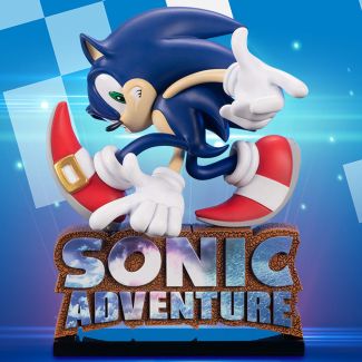 First 4 Figures se enorgullece de presentar la estatua de PVC de alta calidad dedicada a Sonic The Hedgehog, el personaje principal y héroe del videojuego Sonic Adventure. 