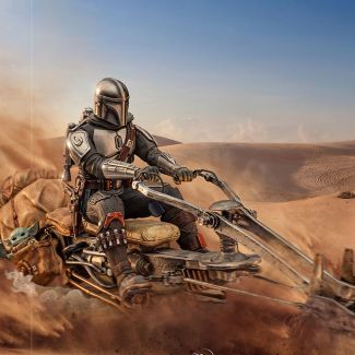 Sideshow y Iron Studios se enorgullecen de anunciar lo último de la línea Art Scale 1:10: ¡ The Mandalorian en Speederbike Deluxe ! Esta  estatua de escala de arte coleccionable de Star Wars  es una edición limitada 