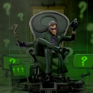 ¡El villano más enigmático de Gotham en una estatua de Iron Studios!


