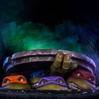 Sideshow  y PCS  se enorgullecen de presentar Teenage Mutant Ninja Turtles - Underground  1:1 Diorama , un nuevo objeto coleccionable de tamaño natural que constituye una impresionante pieza central para cualquier colección  de TMNT .